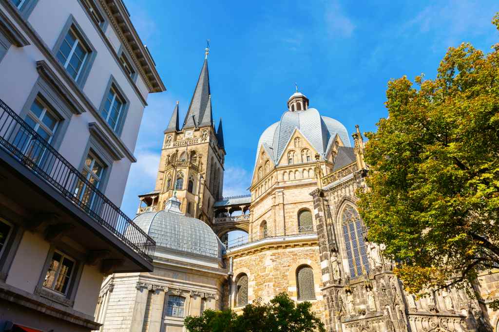 avgs-aachen-dom AVGS Aachen Dom